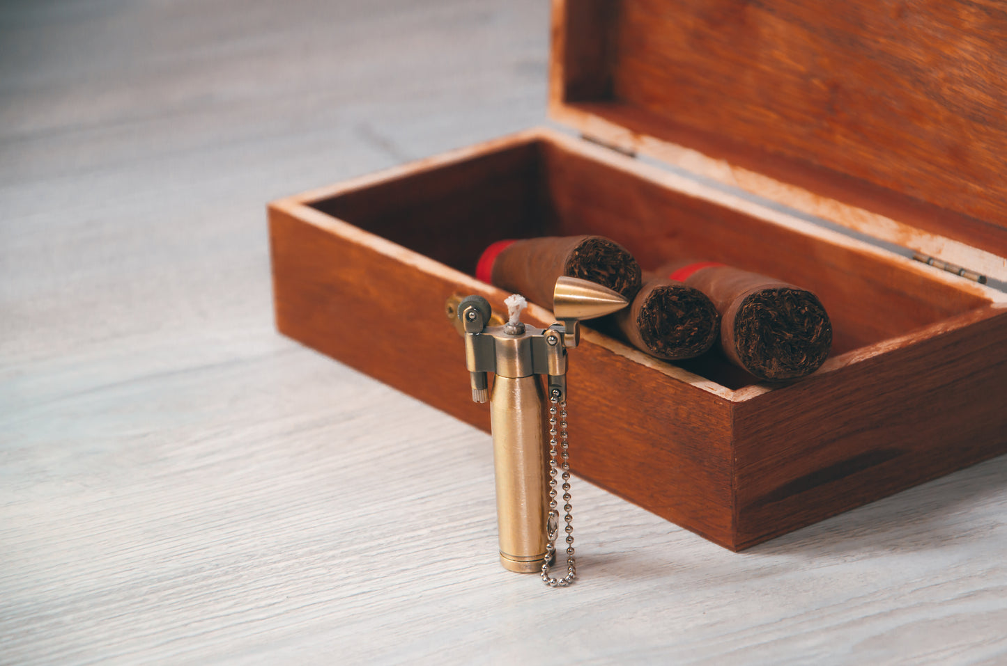 Bricheta Glont | WWII Lighter - Staphano