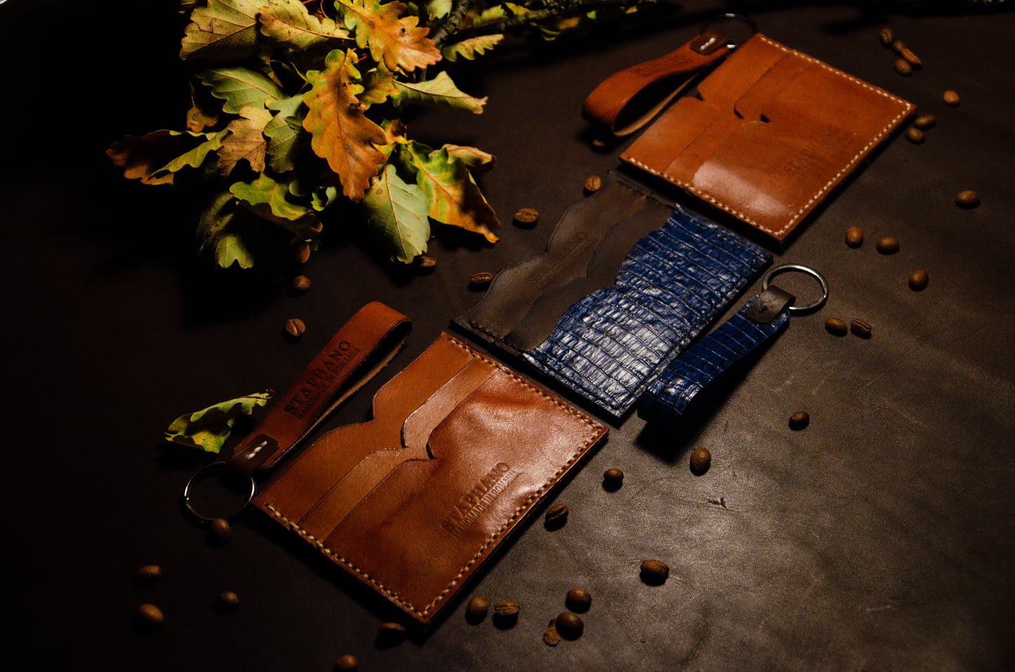 Logo Staphano embosat pe piele naturală dark brown