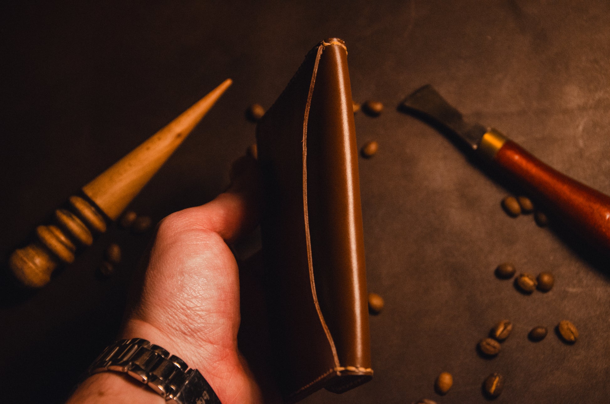 Portofel acte auto din piele naturală maro Viaggio - vedere de sus